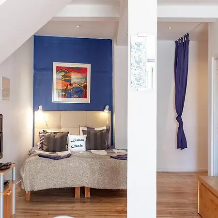 Alfama Iii - French Balcony And Smart Check-in